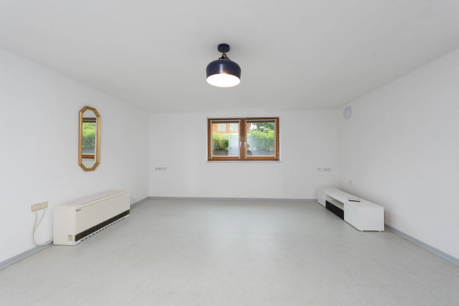 Familienfreundliches Einfamilienhaus mit Garten, Terrasse und Garage - Hobbyraum im Untergeschoss (78515)