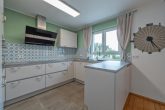Küche - Charmantes Einfamilienhaus mit großzügiger Südterrasse in zentraler Lage