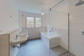 Modernes Wohnen in Heidelberg-Schlierbach mit 4 Zimmern und hochwertiger Ausstattung - Bad