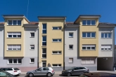 Außenansicht Haus - Stilvolle 3-Zimmer-Wohnung im Herzen von Bruchsal – Schlossnähe & eigener PKW-Stellplatz inklusive