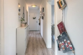 Flur - 3-Zimmer-Maisonettewohnung mit heller Galerie – perfekt gelegen zwischen Schloß und Fußgängerzone