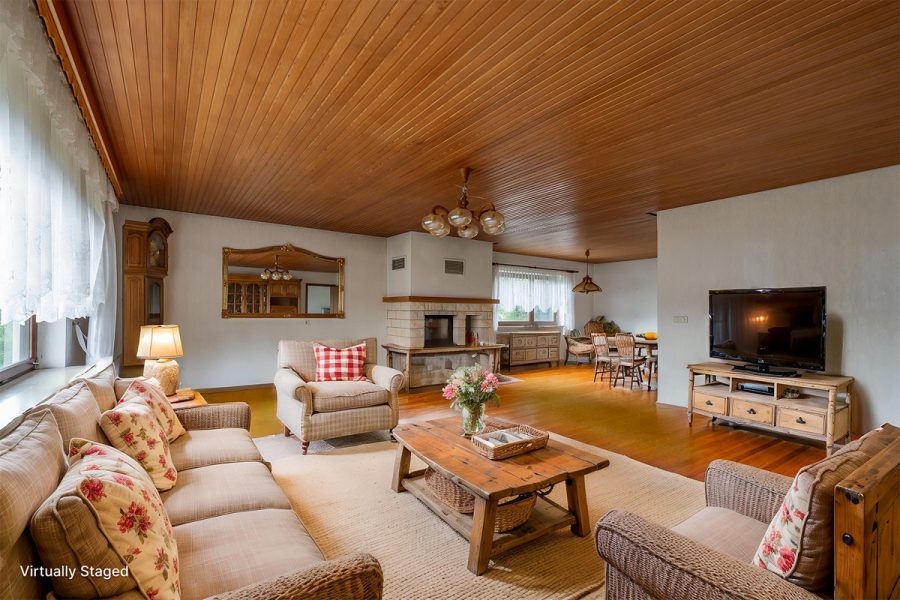 Charmanter Bungalow mit idyllischem Garten nahe den Weinbergen - Einrichtungsbeispiel Wohnzimmer (76807)