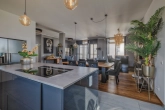 Blick zum Essbereich - Exklusives Penthouse mit Terrasse, Balkon, Einbauküche, Sauna und TG-Stellplatz