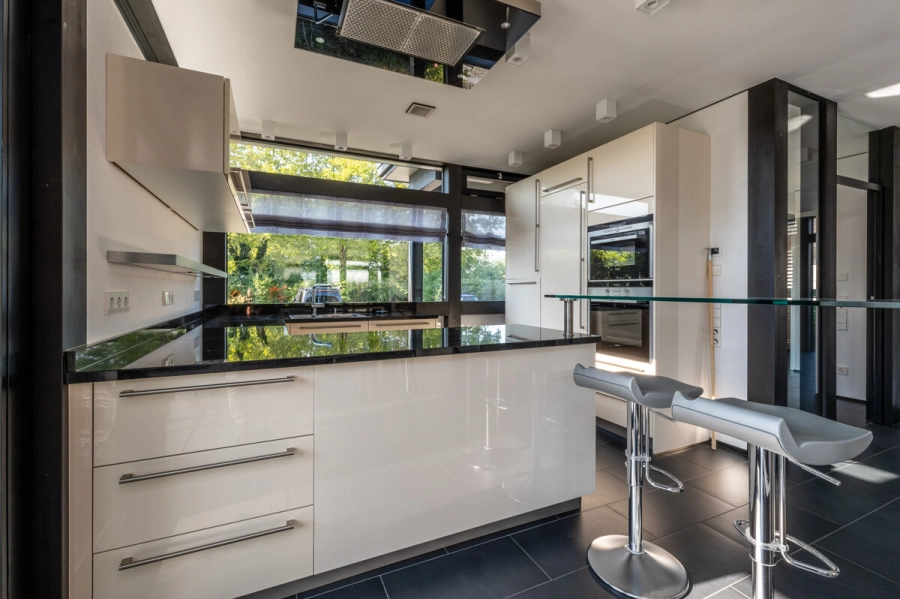 Modernes und energieeffizientes Einfamilienhaus – Komfort und Eleganz vereint! - Einbauküche (78913)