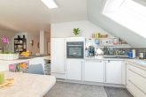 Wohn- und Geschäftshaus mit flexiblen Nutzungsmöglichkeiten - Küche im Dachgeschoss