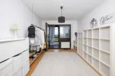 Ankleide / Kinderzimmer mit Wintergarten