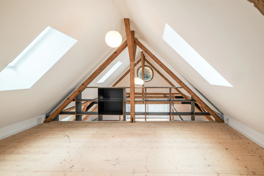 Exklusive Büroetage im historischen Gebäude „Alte Bank“ in bester Innenstadtlage von Bruchsal - Galerie/ Spitzboden (80700)