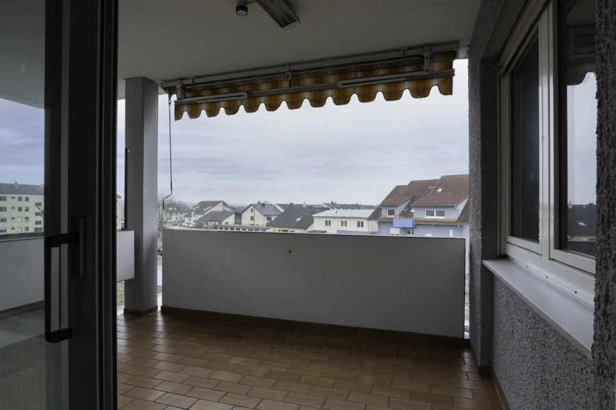 Renovierte 2,5 Zimmer-Wohnung in Wiesental – Ideal für Singles und Paare mit mit moderner Einbauküche! - Balkon (78784)