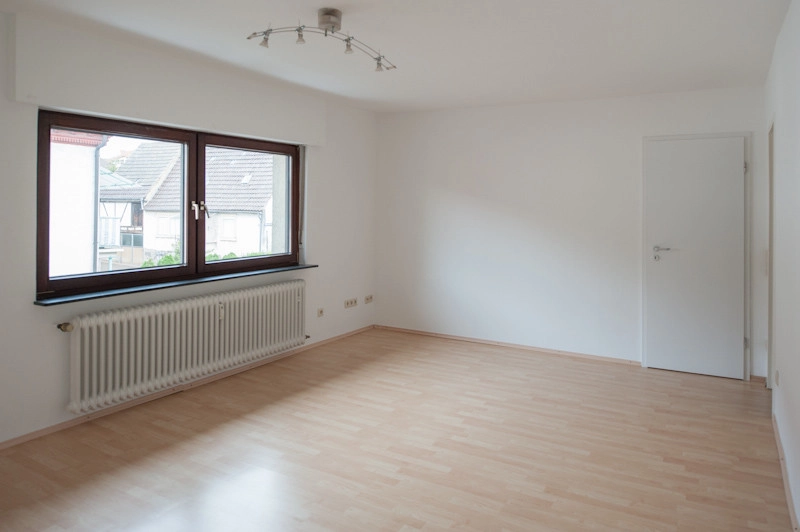 685 m² Vermietungsfläche: Zwei Wohn- und Geschäftshäuser mit über 7% Rendite - Wohnen 2 ZKB (80242)