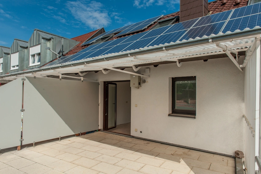 685 m² Vermietungsfläche: Zwei Wohn- und Geschäftshäuser mit über 7% Rendite - PV-Anlage (80232)